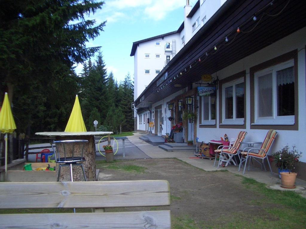 Ferienwohnung Im Haus Edelweiss Treffen Exterior photo